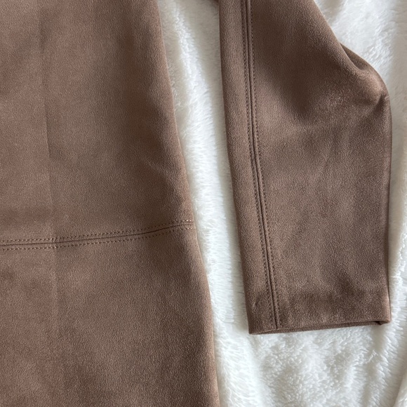 🍑 Ann Taylor Camel ‘Suede’ Dress 🍑 - Picture 9 of 13